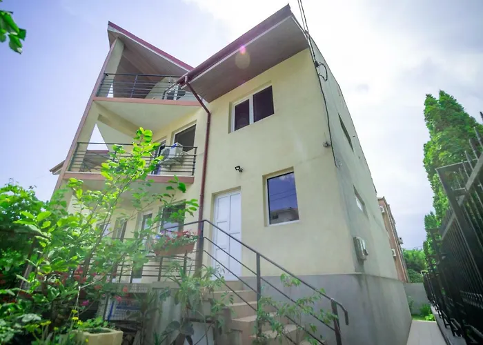 Cristian Konukevi 4*