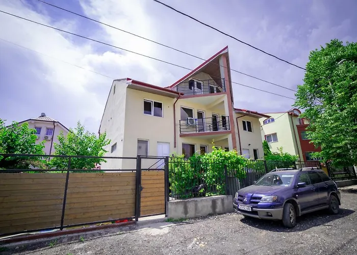 Cristian Konukevi 4*